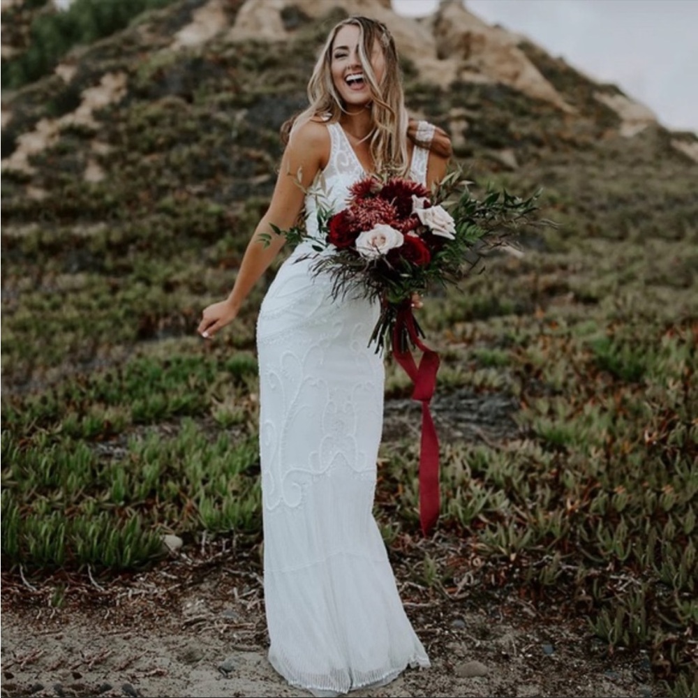 BHLDN Ivory Beaded V-Neck Wedding Gown - Picture 6 of 16